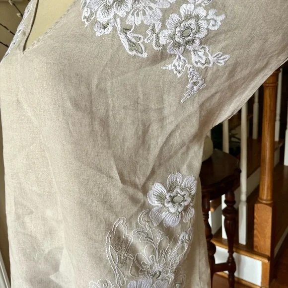 J Jill Love Linen collection with beautiful embroidery - Picture 3 of 5